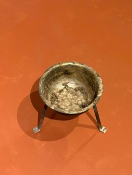 Chén nung bạc